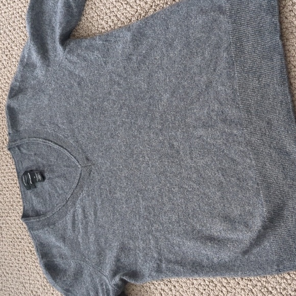 Halogen v-neck long sleeve cashmere sweater gray M - Picture 8 of 9